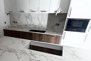 Dekton Entzo